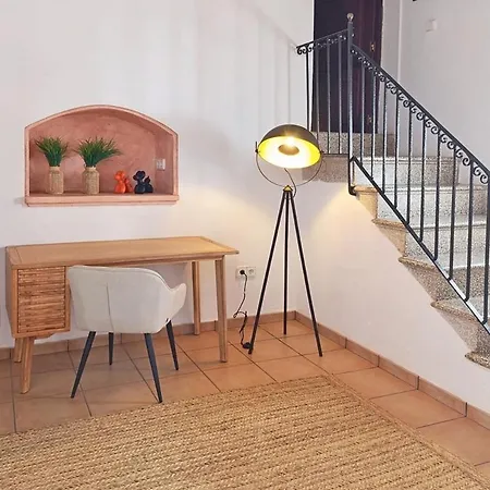 Maison Calme Wifi, Aircon, Private Pool